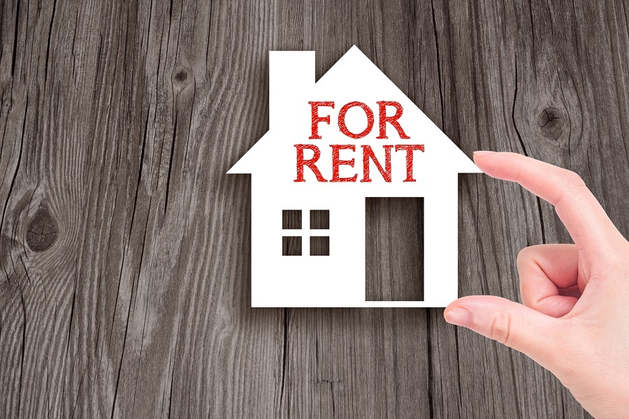 房租飞涨，一半工资给房东，年轻人为何无法逃离大城市？