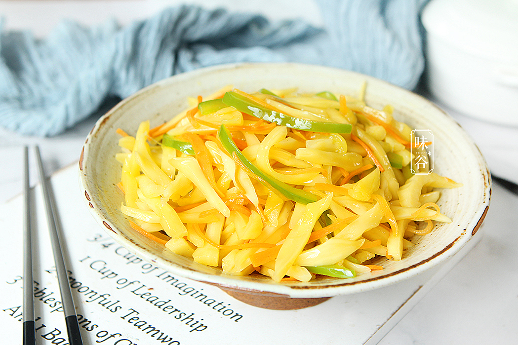 8月别错过这水果，个头比西瓜大，用来入菜爽脆又开胃，风味独特