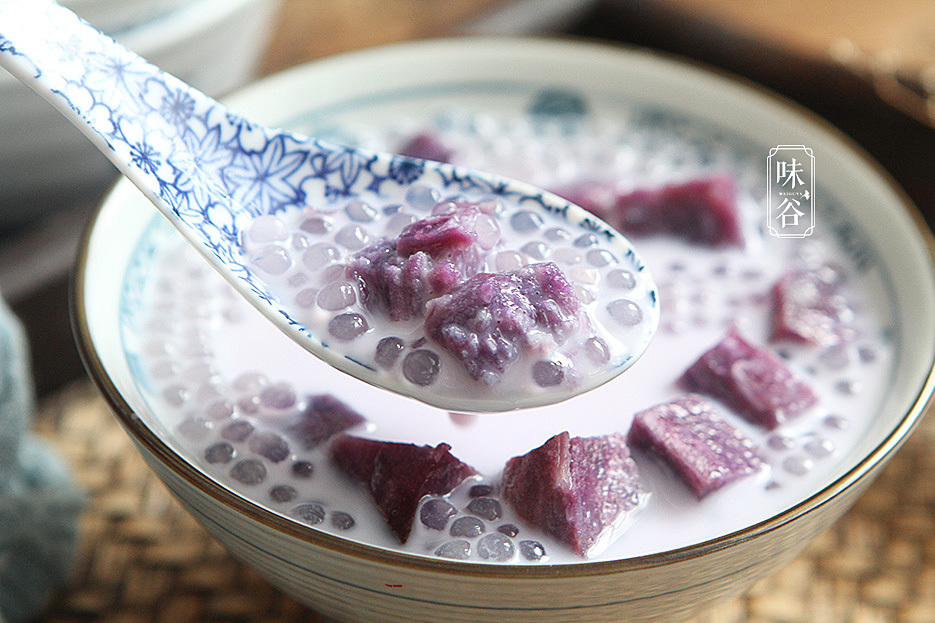  初秋，女人再忙也要爱自己，每天一碗它，皮肤滋润，告别黄脸婆