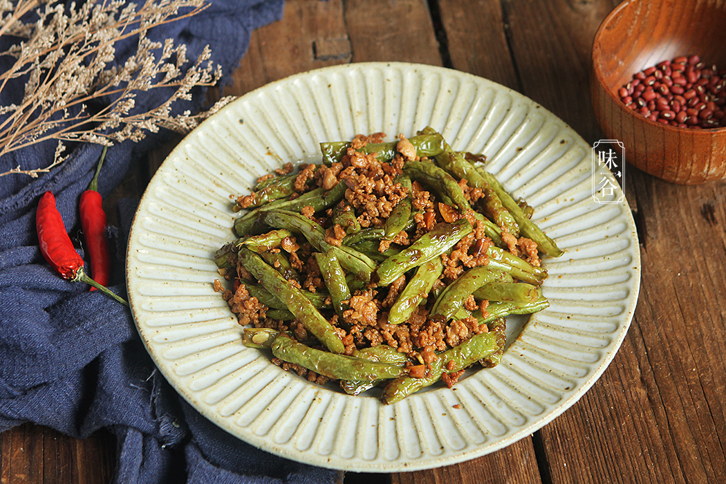 三伏天多吃这菜有助消暑，促进钙吸收，做法简单，专治夏天没胃口