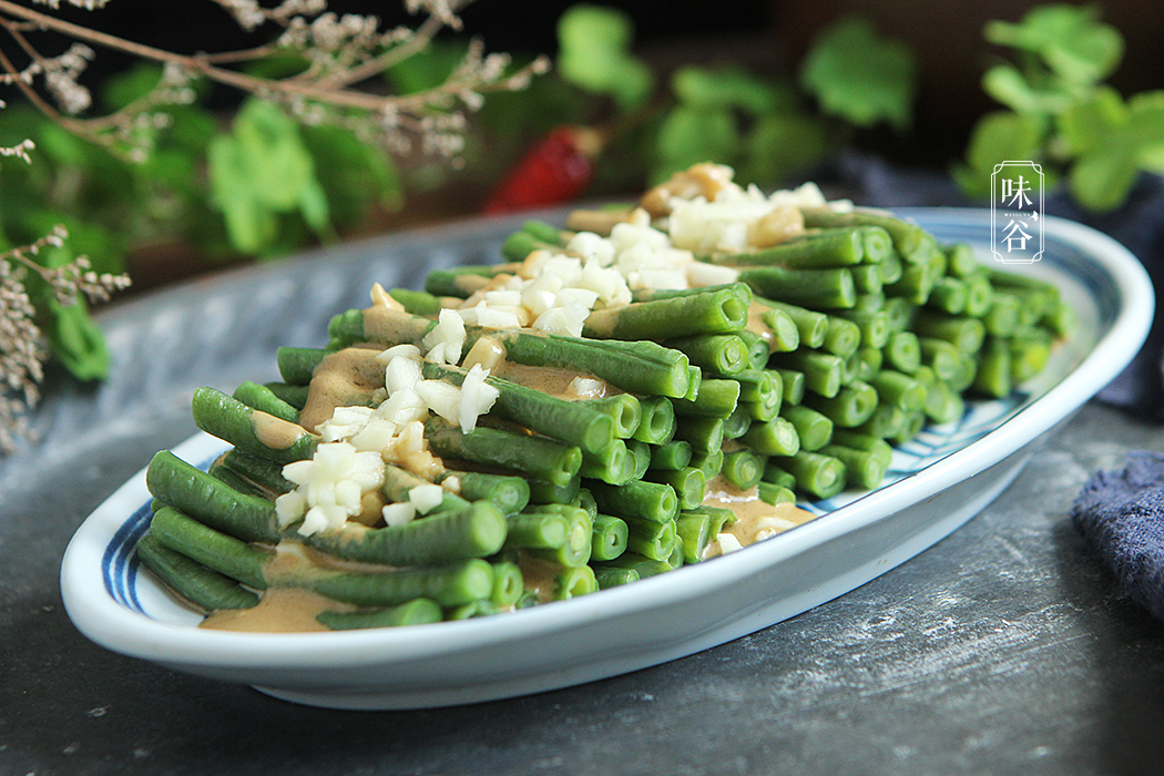 夏天就爱这凉菜，简单拌一拌，5分钟就能上桌，多吃不长肉还开胃