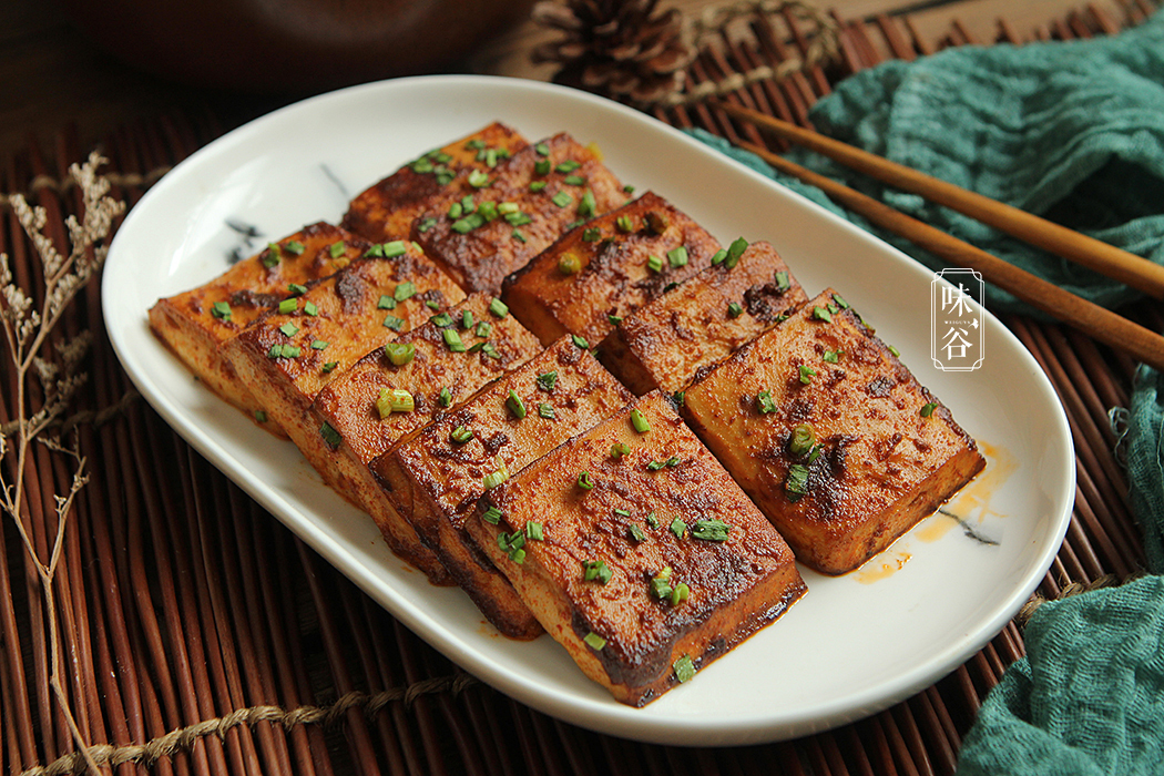 豆腐学会这样做，没有油烟，浓浓烧烤味，天一热，就馋这一口！