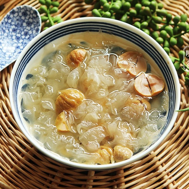 换季时节，呼吸道疾病高发，这糖水要多喝，温润补肺，女人吃最好