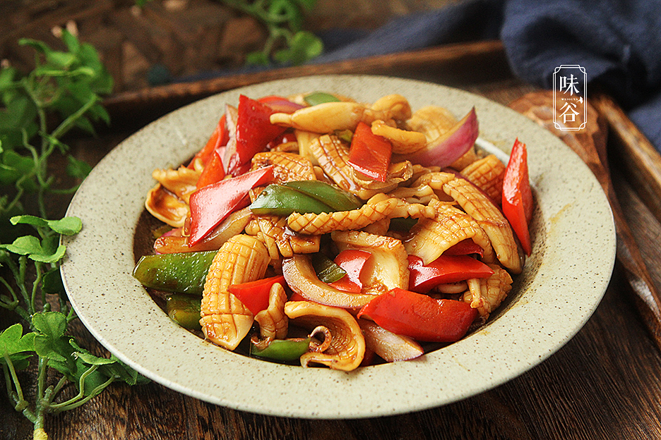 它叫鱼却不是鱼，含有丰富的“脑黄金”，爽脆鲜美，老人要常吃