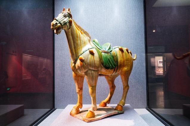 洛阳博物馆镇馆之宝，高6米重4吨的金丝楠木塔却没有一颗钉子