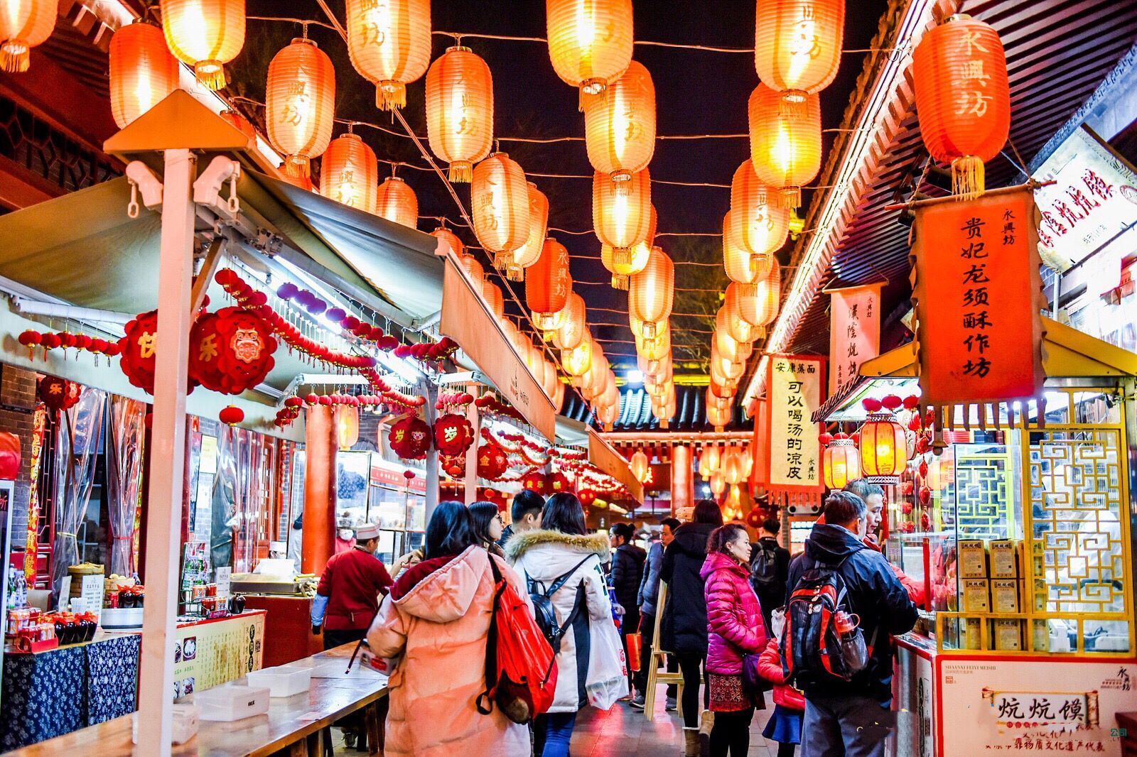 西安和开封，同样是古都去那里过年更有年味儿