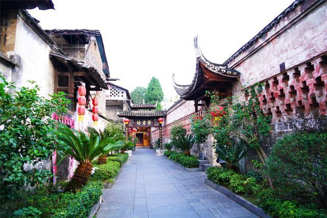 全国保存最完好的明清古镇之一，这里还有戴笠的临时公馆