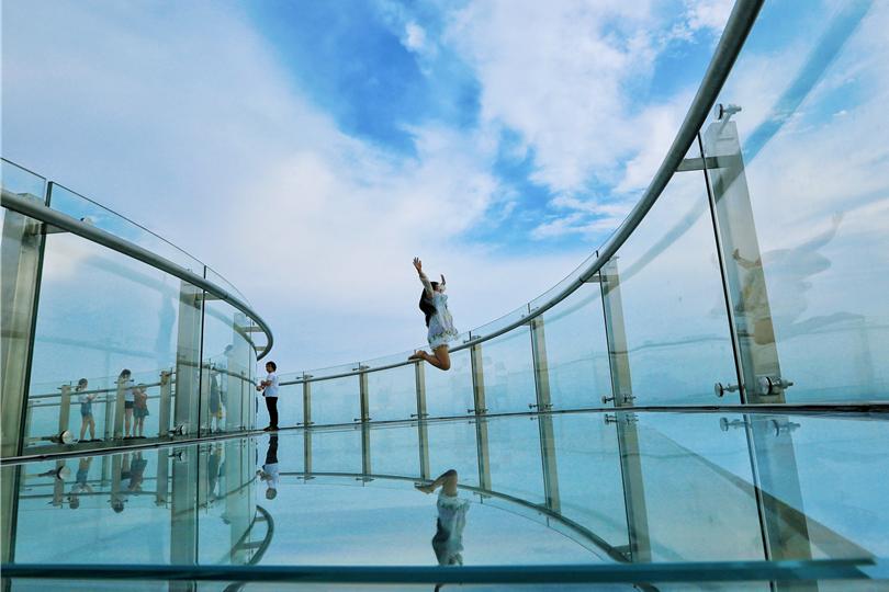 中原大地出现天空之境，环形栈道比美国科罗拉多大峡谷的还长9米