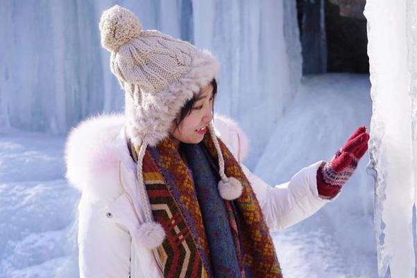 这里是东北的小黄山，这里有童话故事般的雪屯