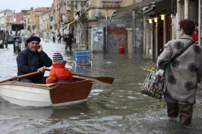 50年来最大危机降临，80%地区已无法居住，一城宣布进入紧急状态