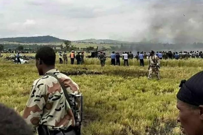 一架苏27在训练时坠毁，王牌女飞行员不幸遇难，事故原因未公布