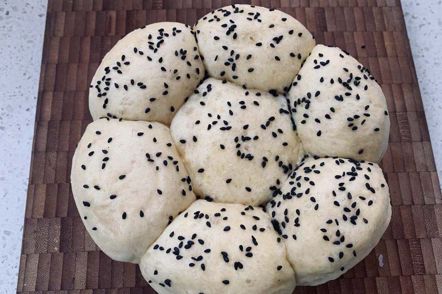 没有烤箱没关系，教大家用电饭锅做面包，干净卫生孩子爱吃