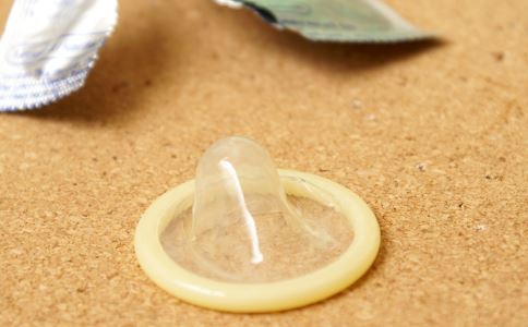 如何正确使用避孕套