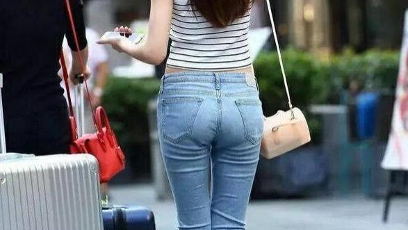 你一幅不缺我的样子，让我怎么在你身边停留