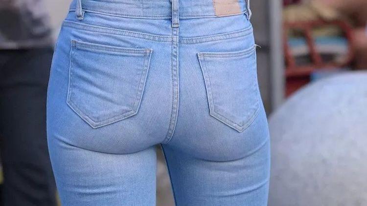 我不敢去挽留任何人，因为我不知道我该用什么身份