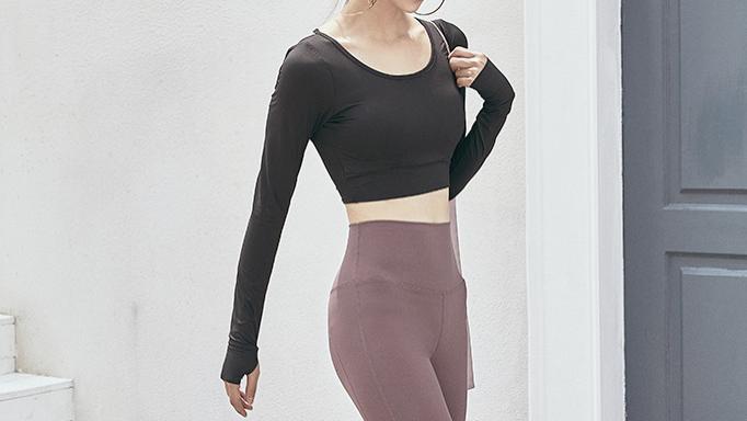 性感少妇，紧身打底裤，凸显大长腿