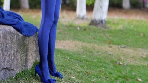 女老板最钟情紧身裤，我们都没心思工作了！