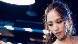 会打桌球的美女，就是有魅力！