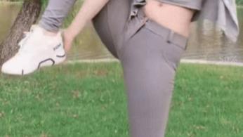 柔韧度可真好，老公应该很珍惜你吧？