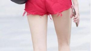 这鞋是怎么设计的？就不怕摔倒磕到膝盖吗？