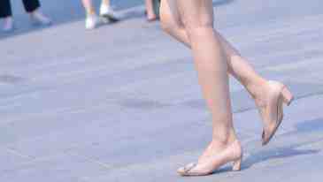 强势的女人，都有自傲的身材