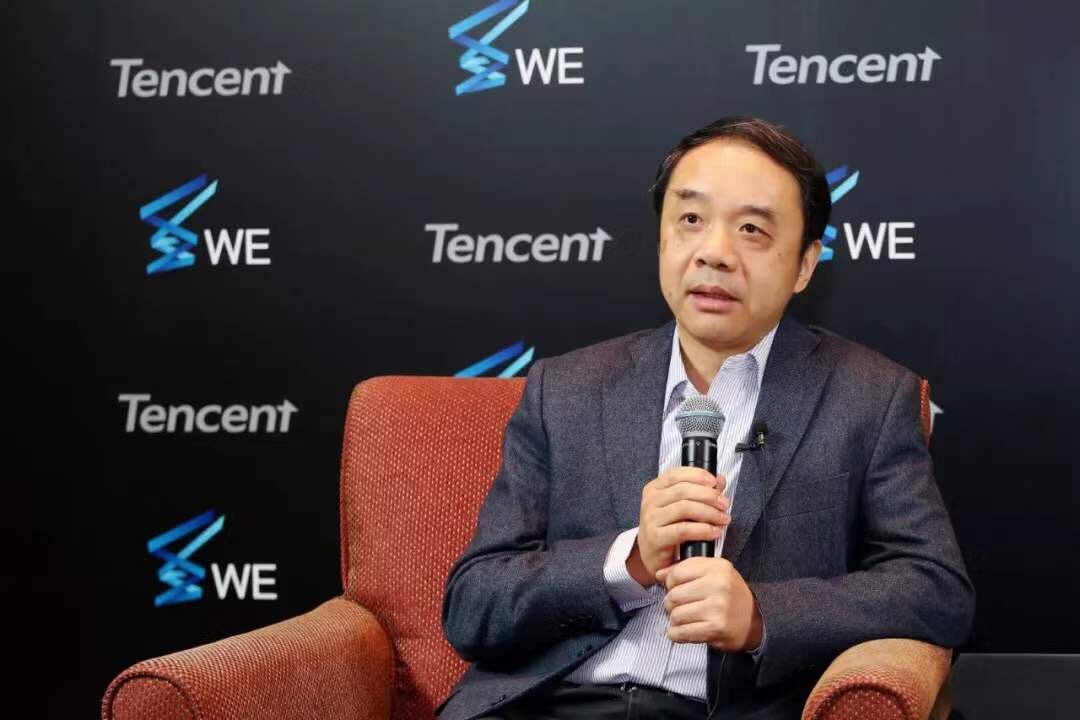 杨振宁、丘成桐争议中挺进的超大对撞机：不需1400亿，王贻芳称“中国是时候打最难攻坚战”