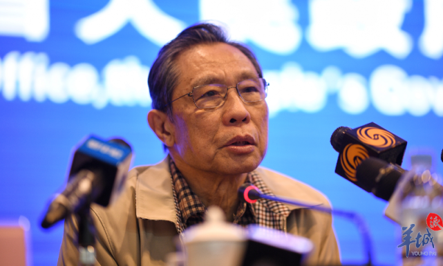 钟南山：暂无特效药，担心出现“毒王”级超级传播者