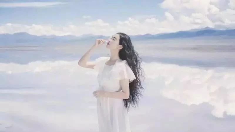 是时候对国货改观了！今年最值得入手的护肤神器，28天就白了一个度。