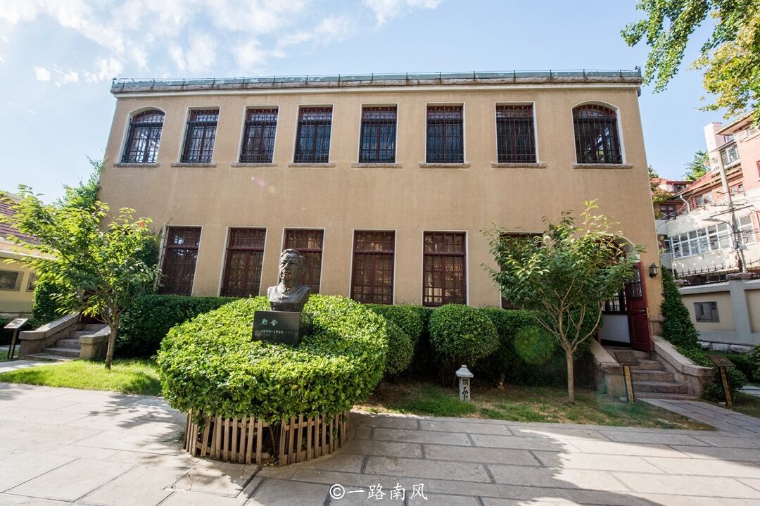 青岛“最冷门”的景点，老舍在此写出名作，收录进中学课本！