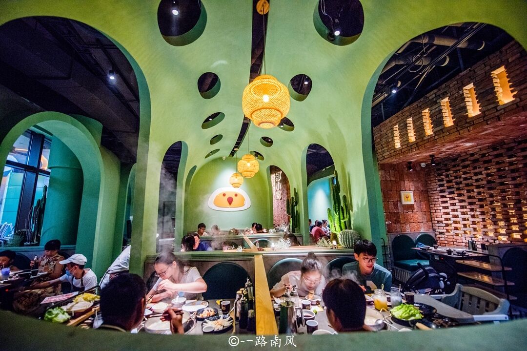 三亚旅行去哪里吃喝？这几个地方必去，最后一家王思聪重复打卡！