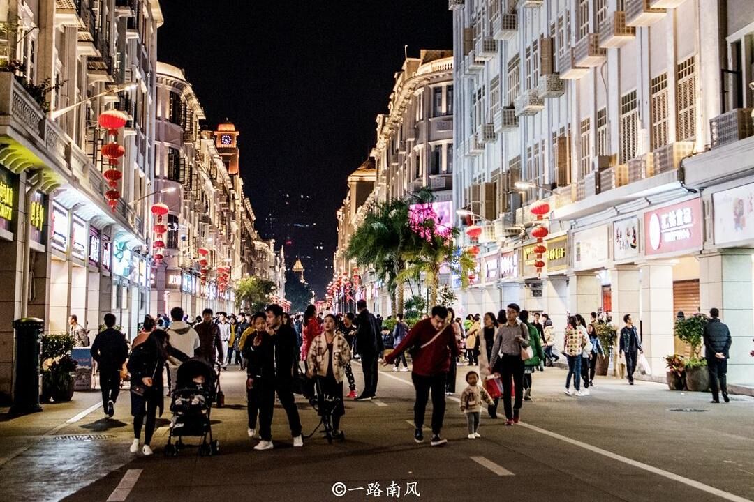 厦门最热闹的街道，满眼&ldquo;异国风情&rdquo;，到处都是游客！