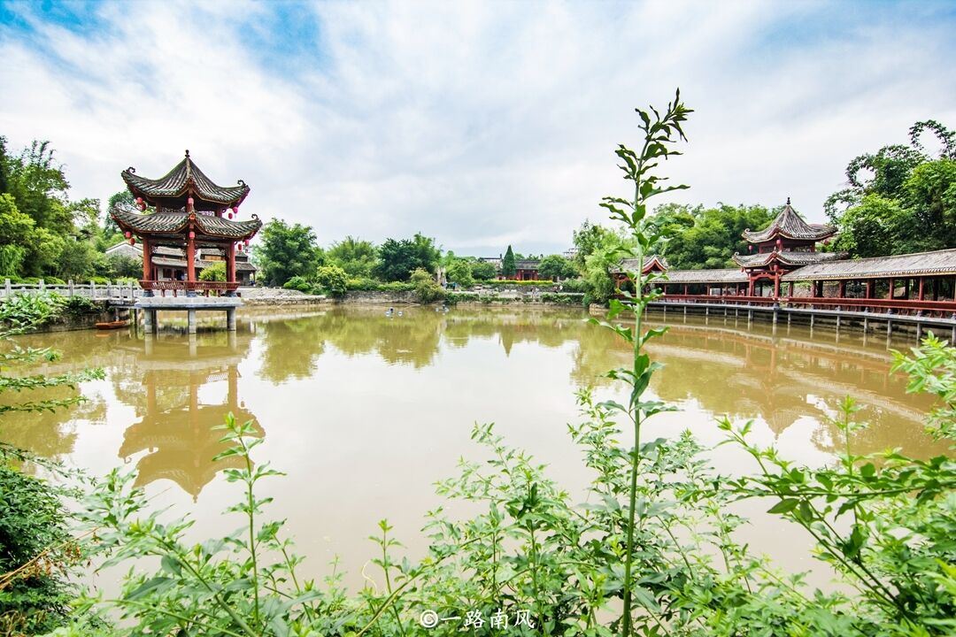 广西有个&ldquo;世外桃源&rdquo;，景色美如画卷，你去过吗？