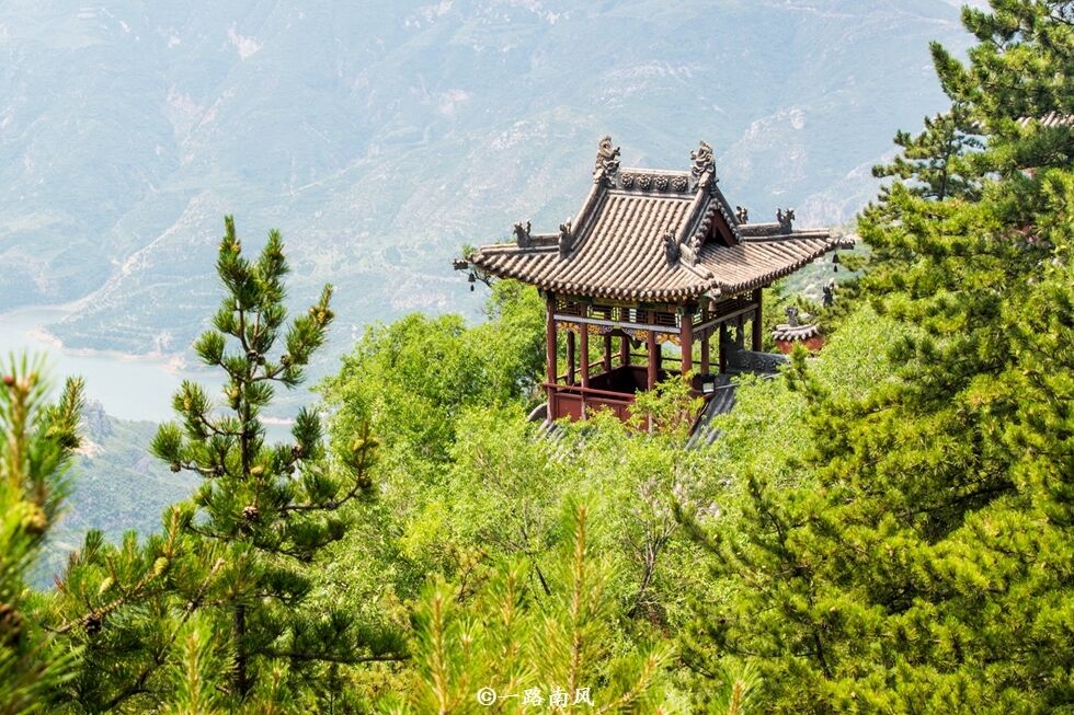 五岳唯一的4A名山，就在山西大同，悬崖寺庙让人&ldquo;提心吊胆&rdquo;！
