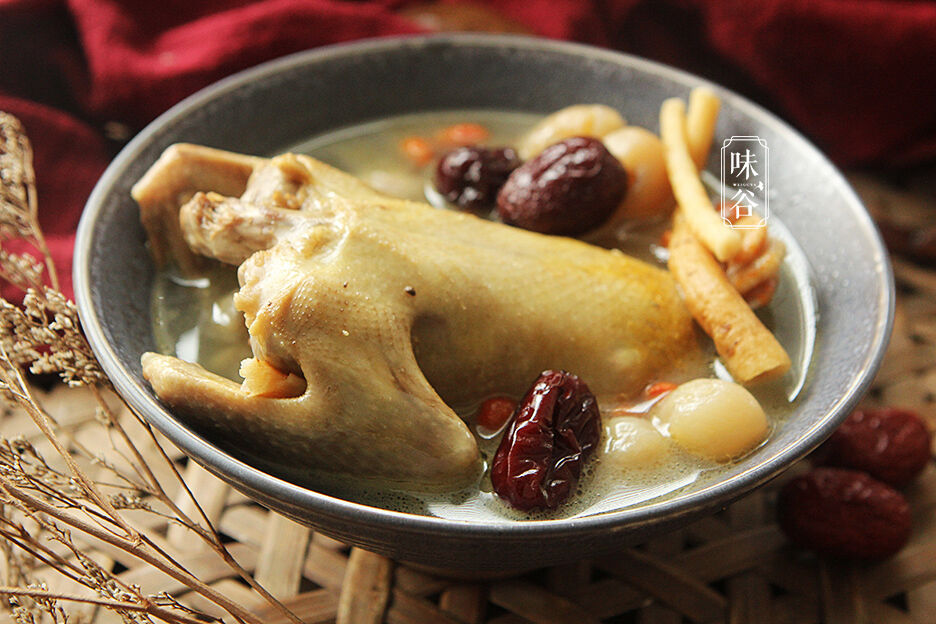 大寒迎年至，这汤适合全家喝，营养胜过九只鸡，增强体质不怕冷