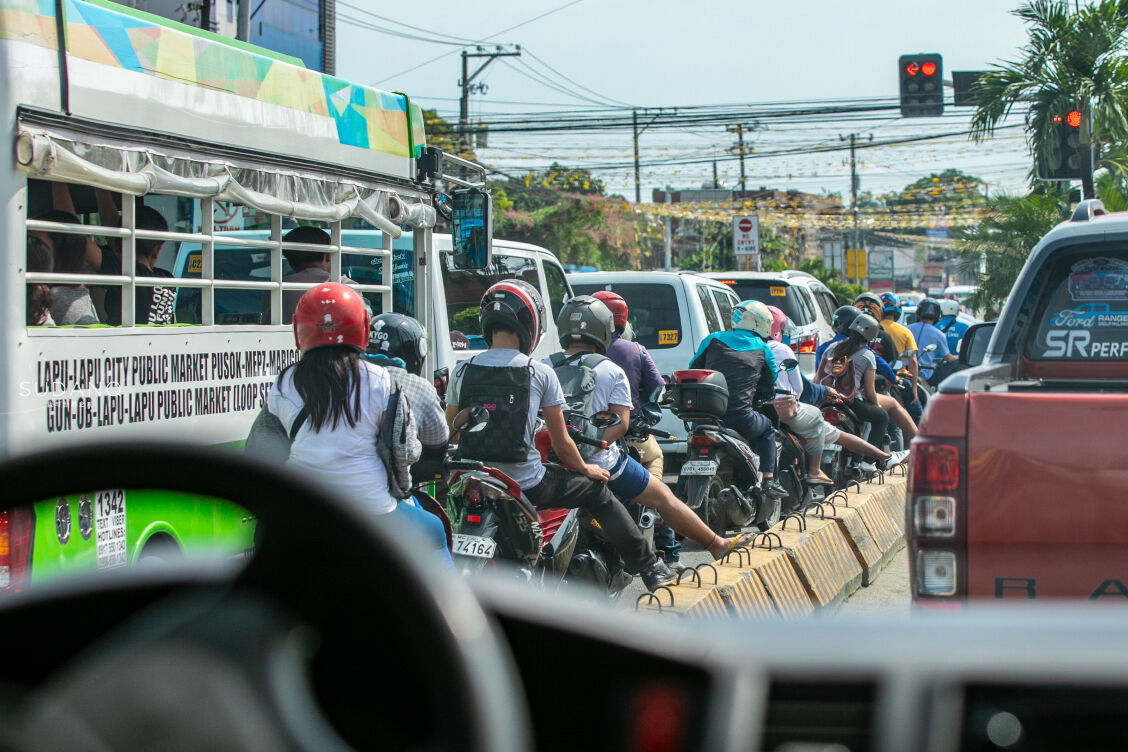 马尼拉的交通堵塞比北京更可怕，一公里4.9分钟，每天损失千万