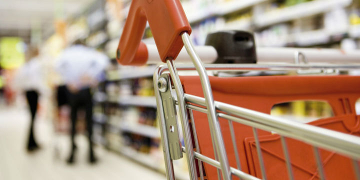 封城后的武汉市民：口罩买不到 超市菜价翻倍