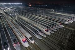 中国最赚钱的高铁今日震撼上市碾压一众房企，但你为什么还是抢不到回家的票？