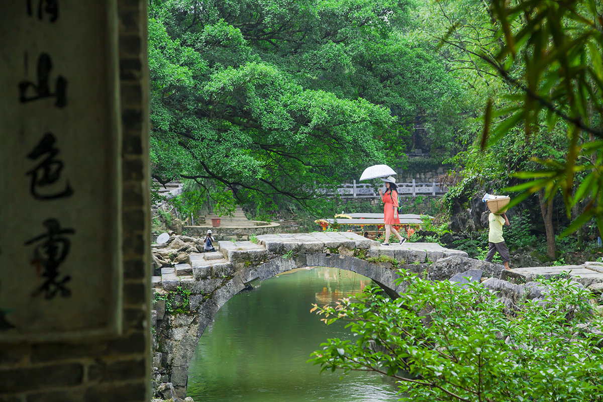 国内冬天最美的4个古镇，没有喧嚣、没有纷扰，累了就去走一走