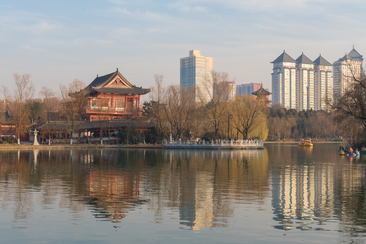 西安最大的城市公园，前身是唐朝皇宫，免费开放
