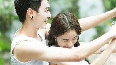 两性关系：在情侣的夜生活中，女人最喜欢男人这3种小动作