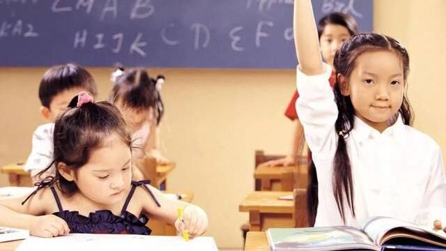 老师气疯之前放假，家长气疯之前开学，家长和老师常年处在半疯癫