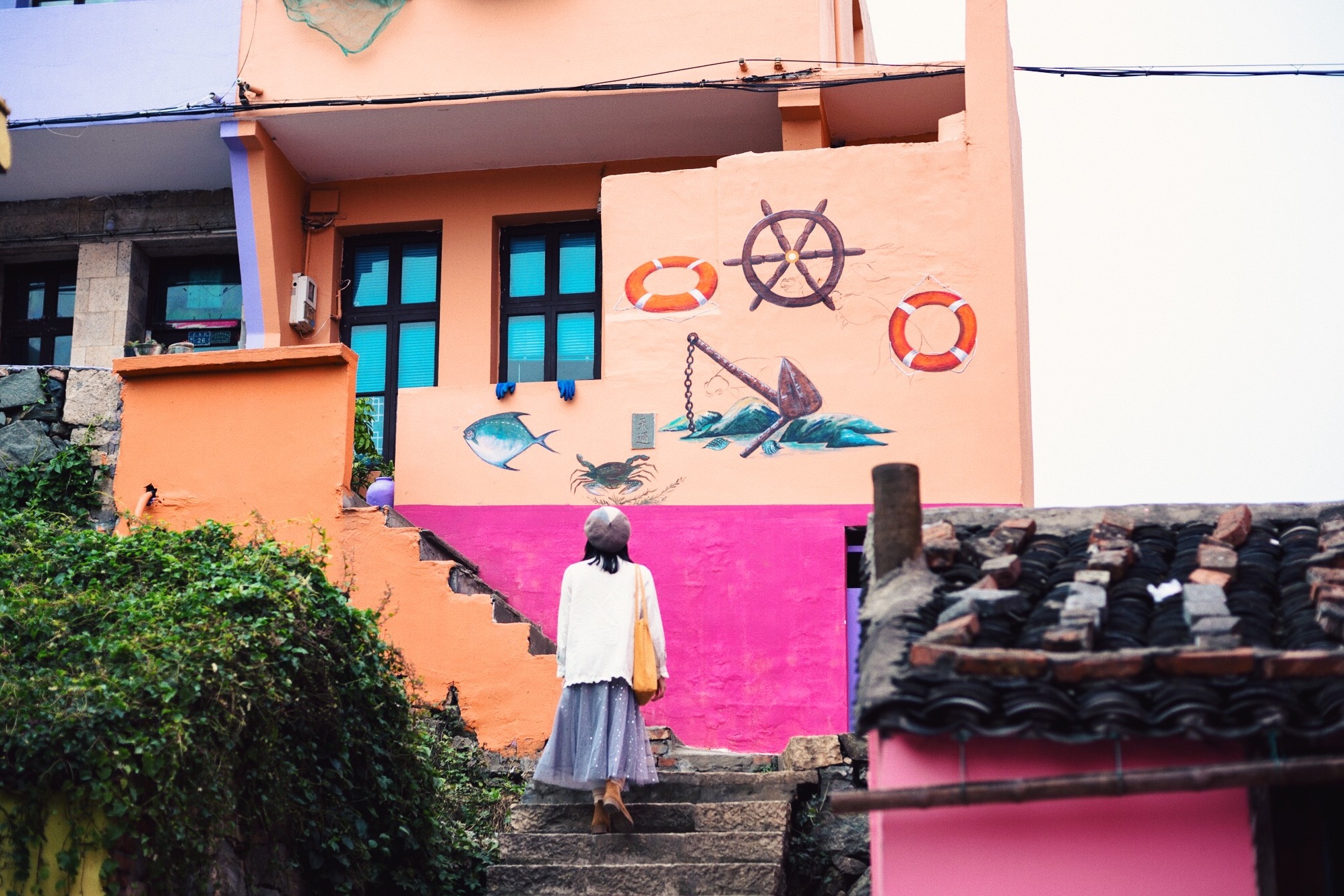 浙江有个七彩小岛，现实版&ldquo;童话世界&rdquo;，住在这里的人以捕鱼为生