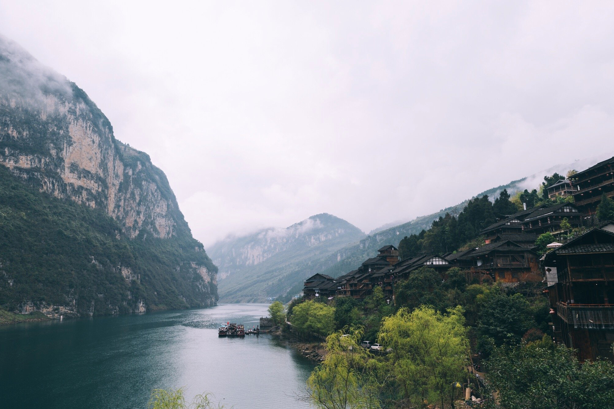 它是重庆第一历史文化名镇，吴冠中油画中的《老街》，却鲜有人知