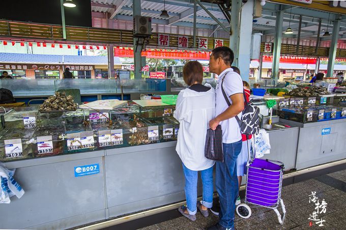 春节出行，三亚机票贵不妨飞海口，这里的海鲜比三亚还实惠