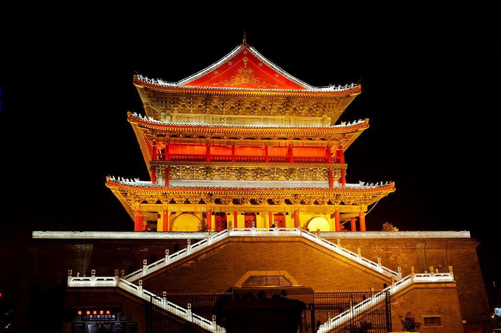 以盛世夜景著称的西安，如今多个景点被灭灯，游客惋惜魅力不再