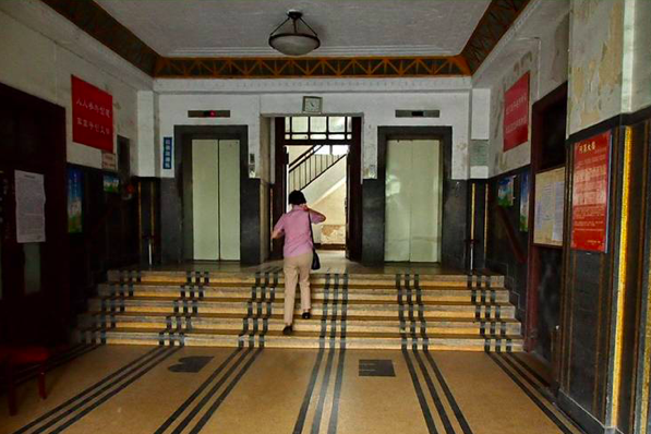 上海“远东第一公寓”，影视取景最爱，千万豪宅与廉租房同处一楼