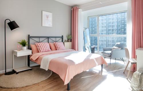 自如上热搜背后：被指趁疫情涨房租，武汉租客称不到现场不给退租