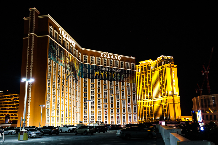 拉斯维加斯的夜晚灯火璀璨不夜城，你到底喜欢这里什么？