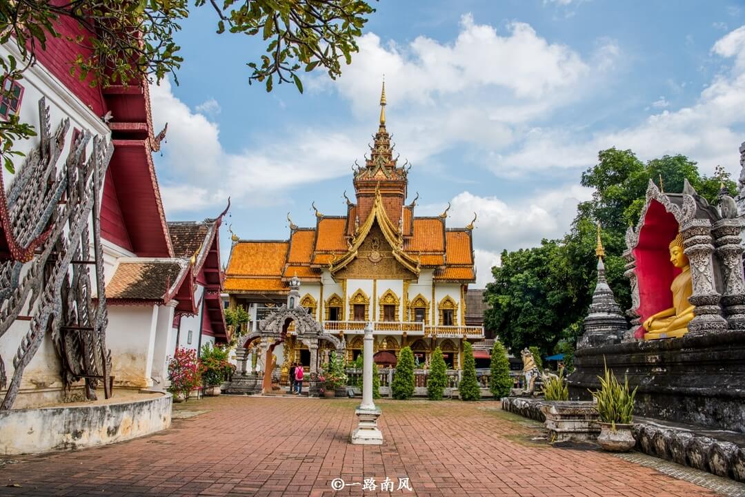 泰国最特别的寺庙，人称“迷你迪士尼”，中国游客比泰国人还多