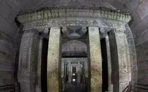 十大考古谜团 4200年前的彩色电视机 20亿年前的原子反应堆